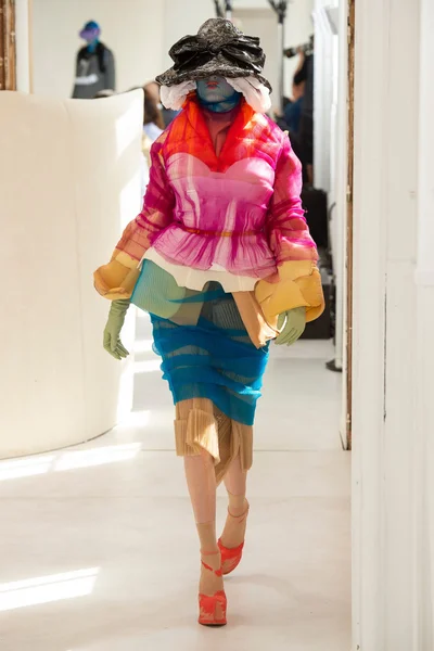 Look 7